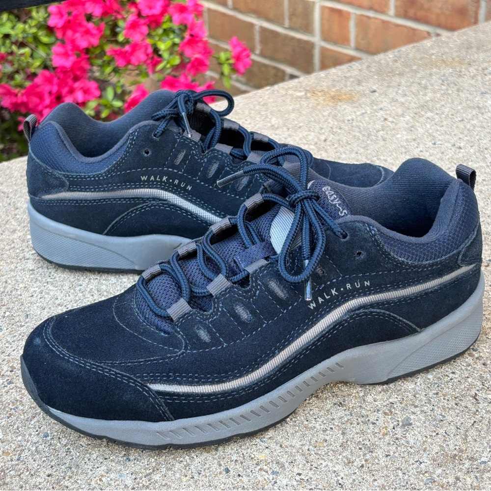 Easy Spirit women's Romy navy suede sneakers 7.5